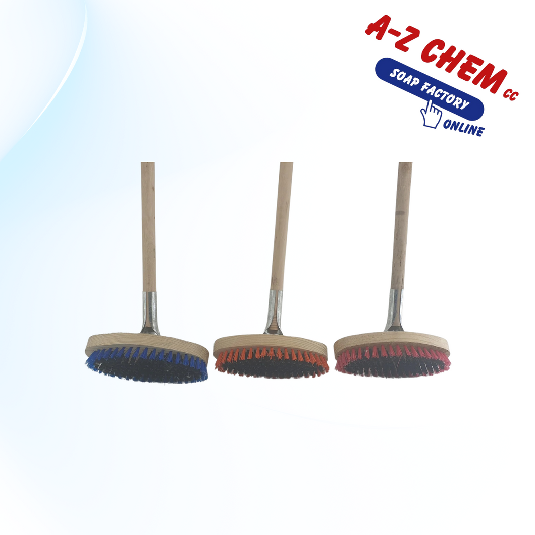 Body brush with handle